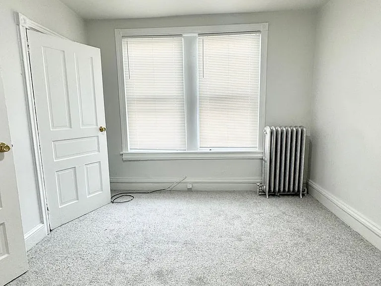 WP1 - 2423 Tatnall St, 4 West 25th St — Photo 11