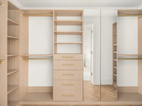 1200 Fifth Avenue image 21 of 27