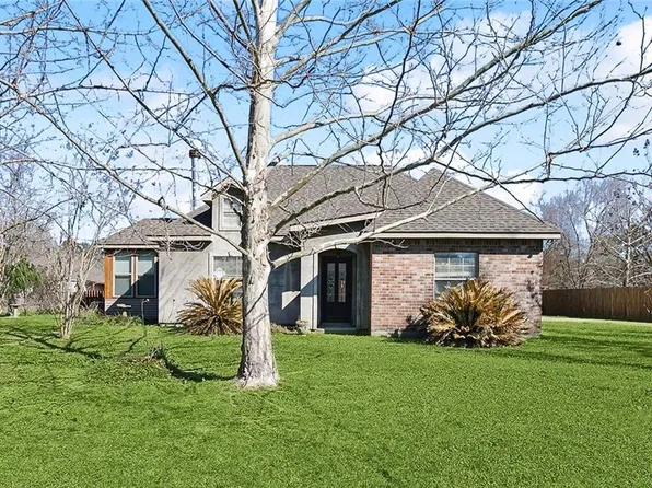 615 1085th Hwy, Madisonville, LA 70447