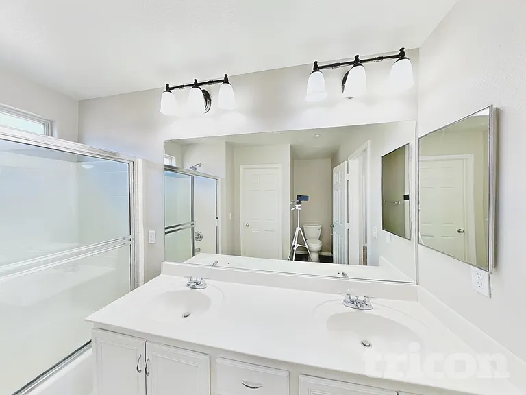 8921 Paula Jean Ave — Photo 11