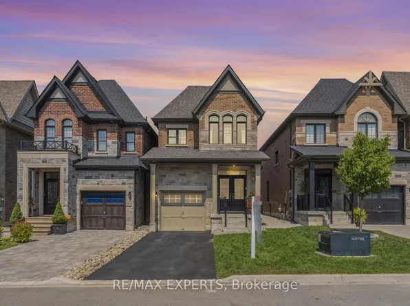 30 Zenith Ave, Vaughan, ON L4H 4K9