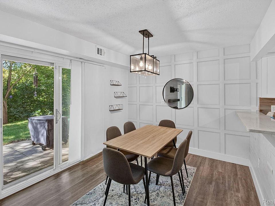 1695 Riverside Dr Apt 7, photo 11