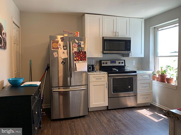 2nd image of 2613 E Somerset St #D