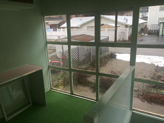 4th image of 221 River St