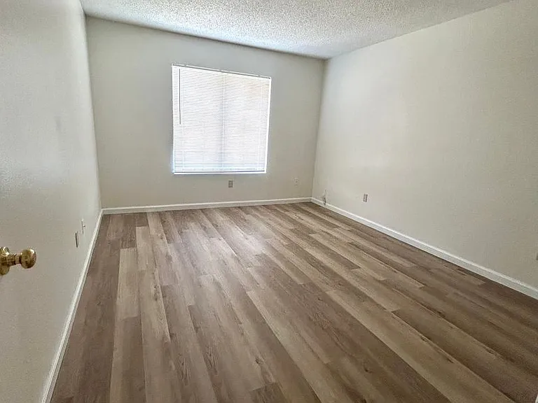 73615 Sun Valley Dr — Photo 6