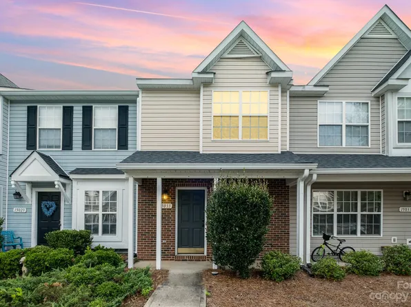 15033 Deshler Ct, Charlotte, NC 28273