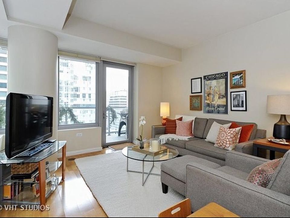 1st image of 160 E Illinois St APT 1207