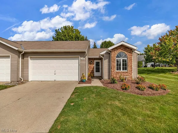 10499 Royal Oak Dr #37-A, Strongsville, OH 44136