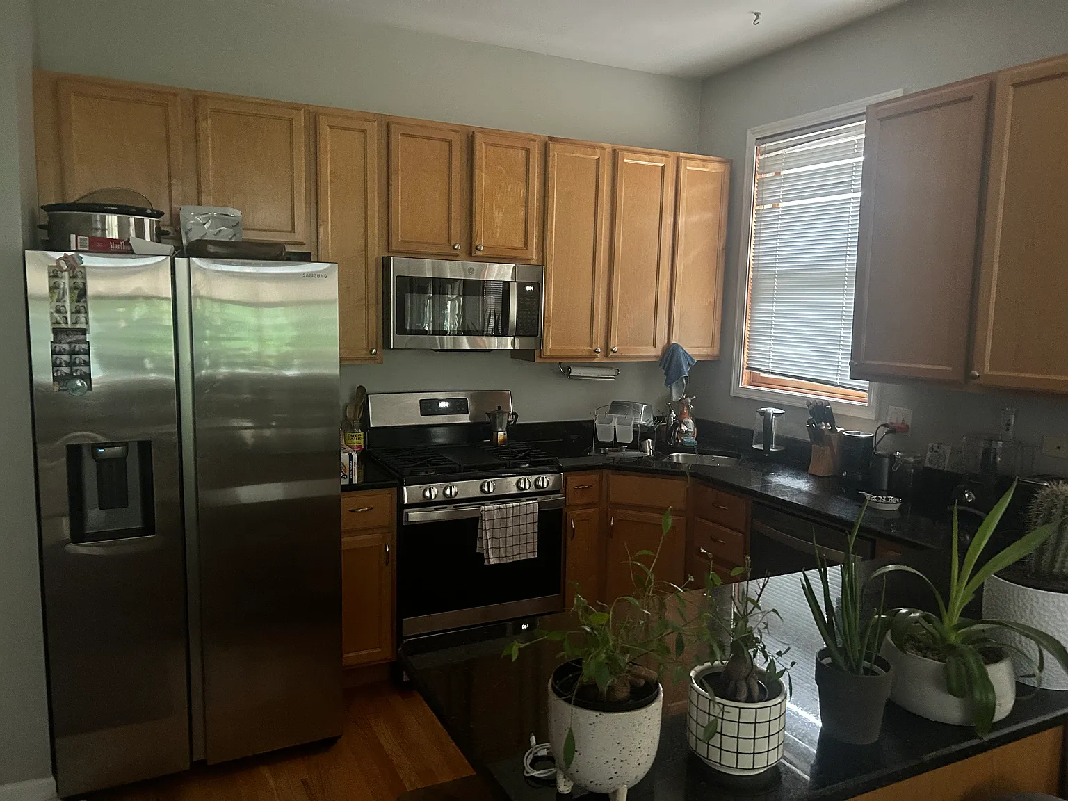 2 bed, 1200 sqft, $3,400 — Photo 2