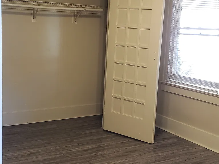 3650 E 2nd St #10 — Photo 7