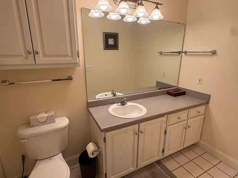 1720 Leighton Ave — Photo 8