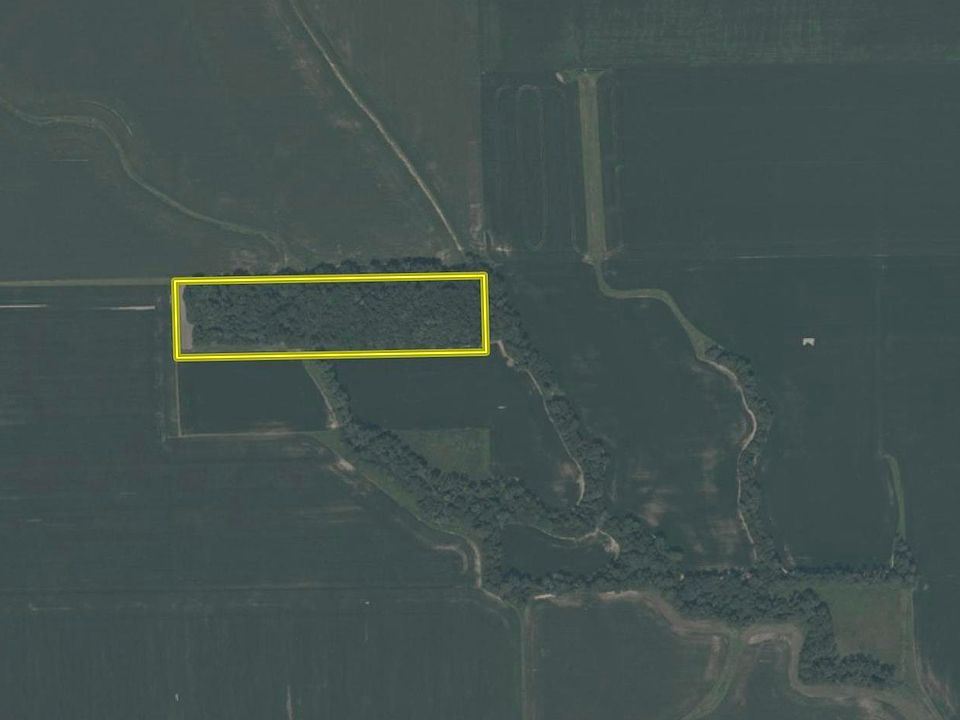 1st image of N 900th St