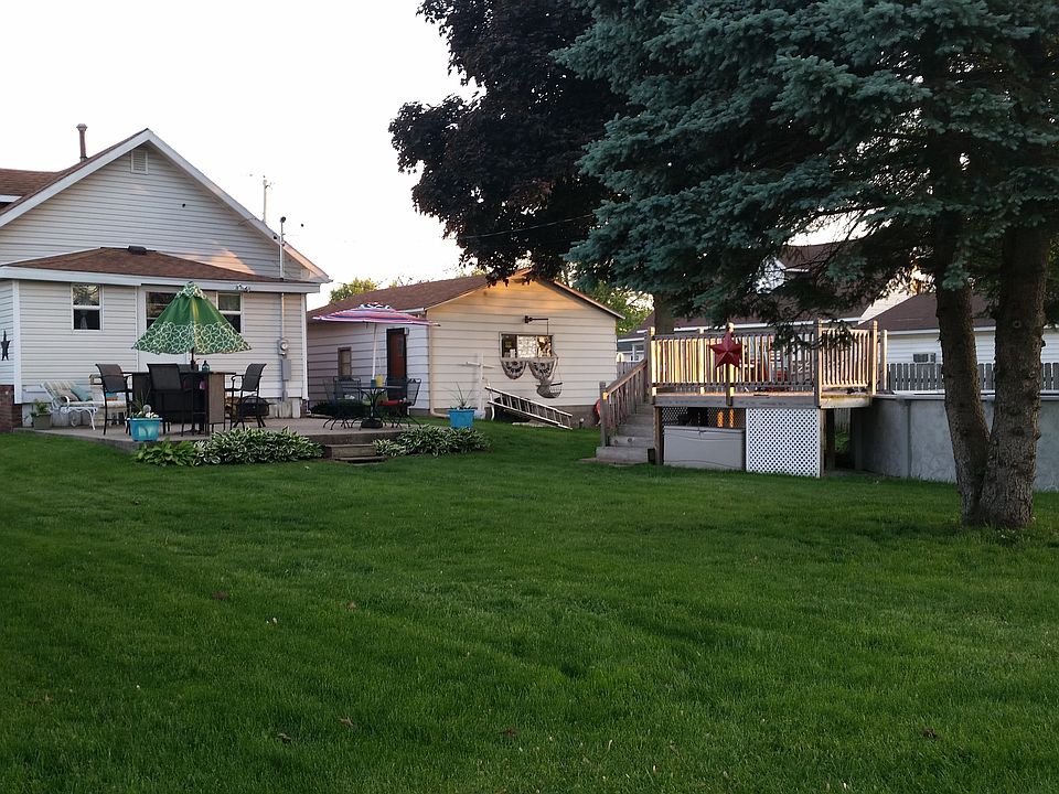 2nd image of 107 Plum St