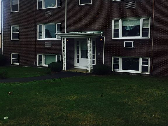 5th image of 10 Moorland Ave APT 5