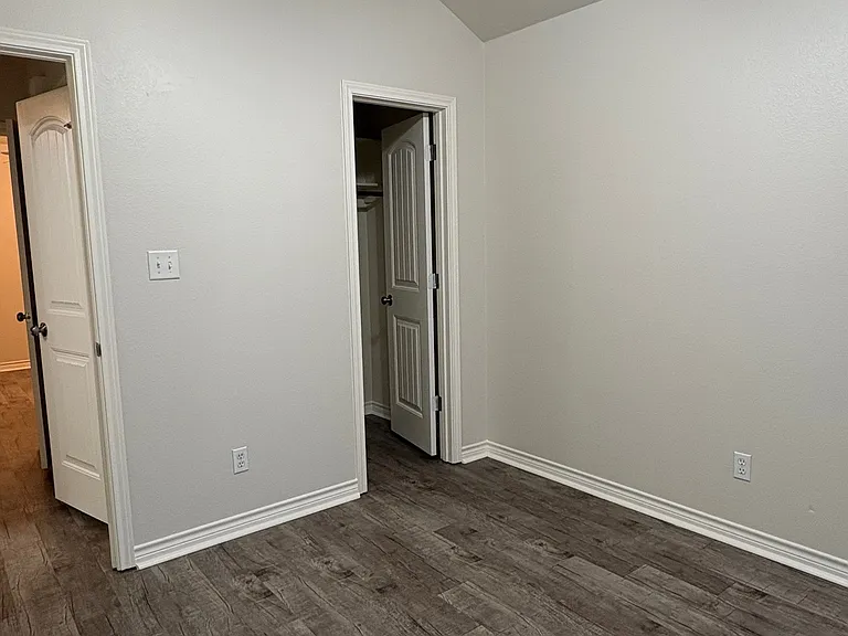 5417 Yellow Brick Rd — Photo 25