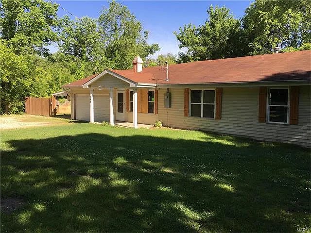 540 Larry Elliott Dr photo 1