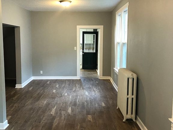 5th image of 429 Blair Ave