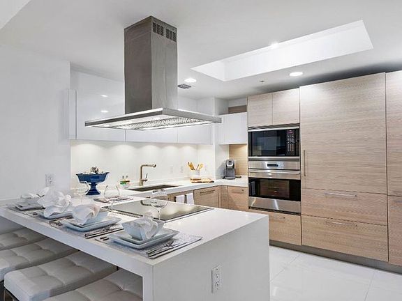 5th image of 17301 Biscayne Blvd #734