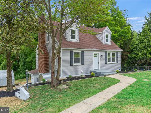 711 Woodland Dr, Halethorpe, MD 21227