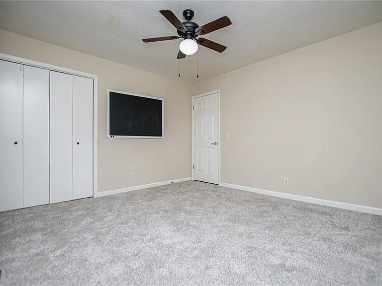 1499 Stonington Ct — Photo 33