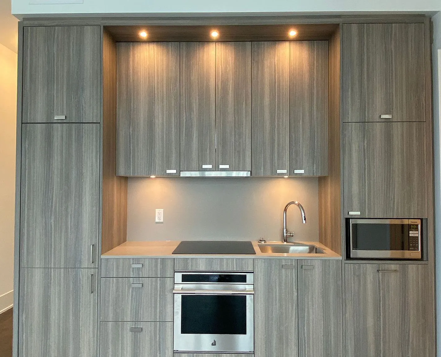 1 bed, $2,500 — Photo 1