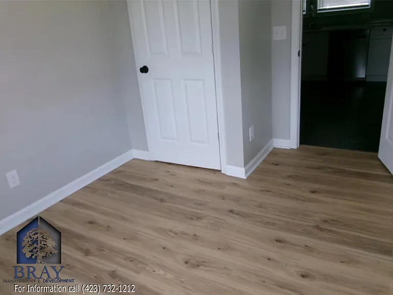 1346 E Sevier Ave — Photo 4