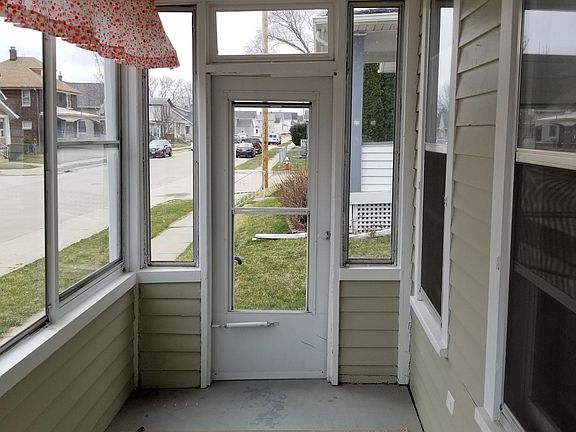 4th image of 1705 Lincoln Ave