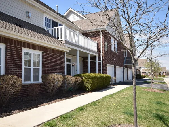 12155 W Virginia Cir #23-5, Franklin, WI 53132
