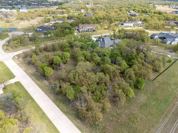 1028 Hat Creek Rd, Bartonville, TX 76226