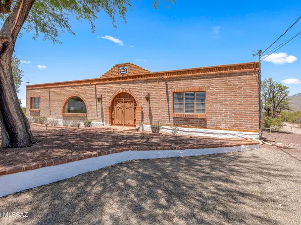 10663 E Fort Lowell Rd, Tucson, AZ 85749
