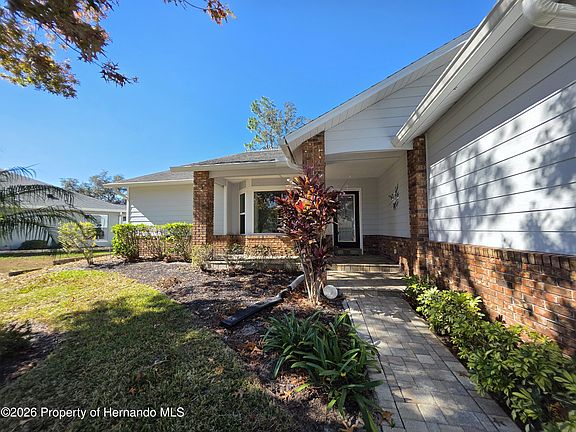 2nd image of 2676 Royal Ridge Dr