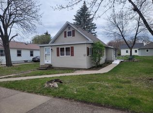 222 E 11th St, Winona, MN 55987