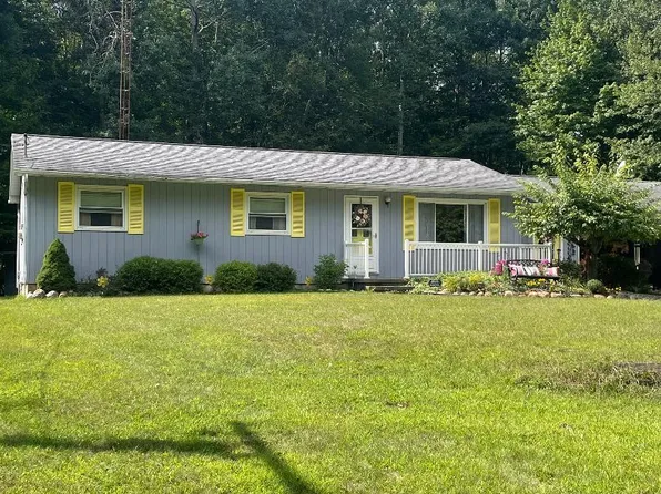 1866 Barrie Rd, Bad Axe, MI 48413