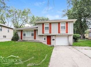 9319 Oakland Ave, Kansas City, MO 64138