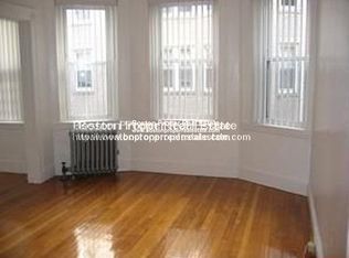121 Park Dr #4C, Boston, MA 02215