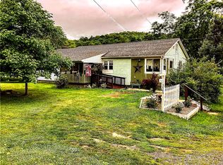 5569 Bull Creek Rd, Tarentum, PA 15084