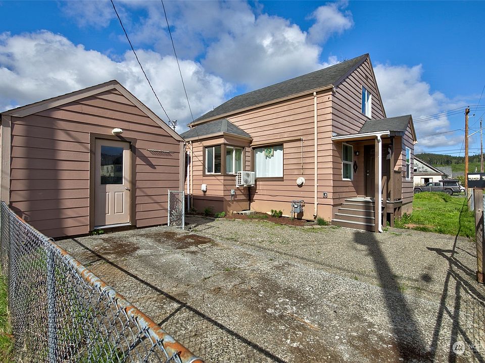 1st image of 923 Soule Avenue