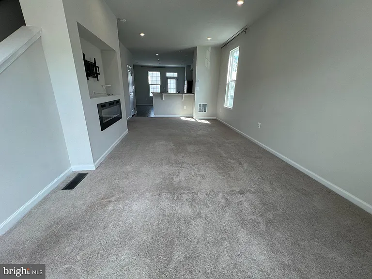 526 River Rd — Photo 16