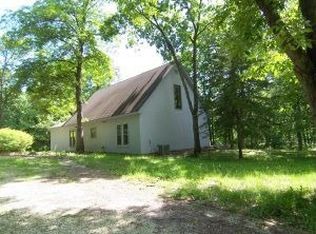 9870 N Hartley Rd, Hallsville, MO 65255