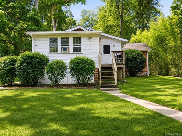 18 Hall Ave