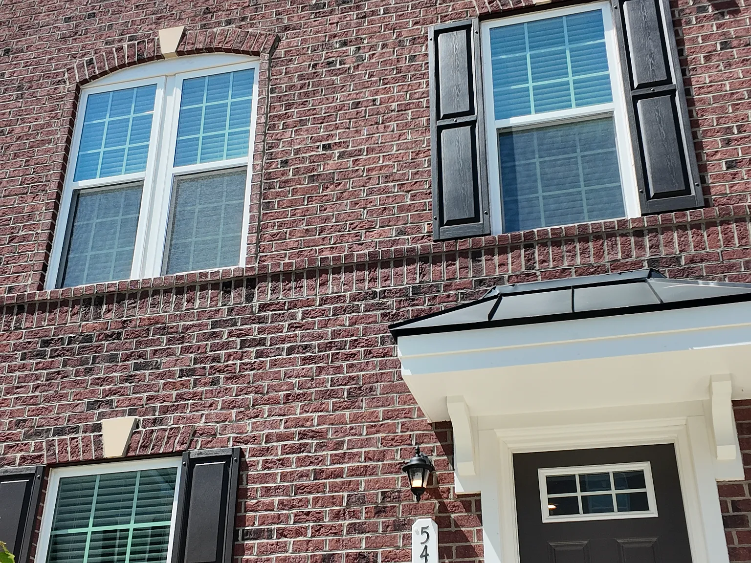 3 bed, 2.5 bath, 1680 sqft, $3,850 — Photo 2