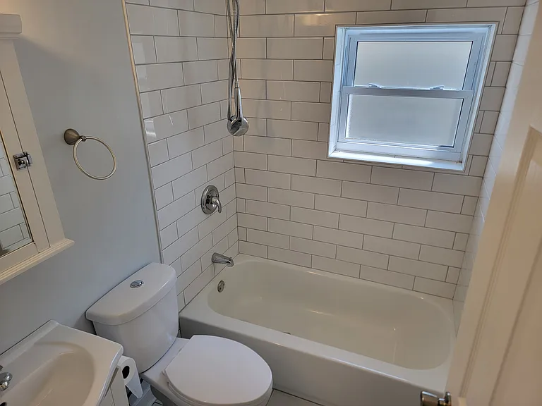 4023 N Kilbourn Ave #2 — Photo 8