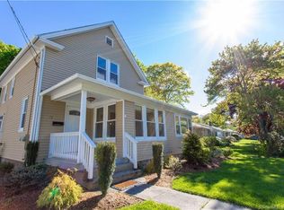 13 Regina St, Trumbull, CT 06611