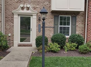 1924 Georgetown Dr, Sewickley, PA 15143
