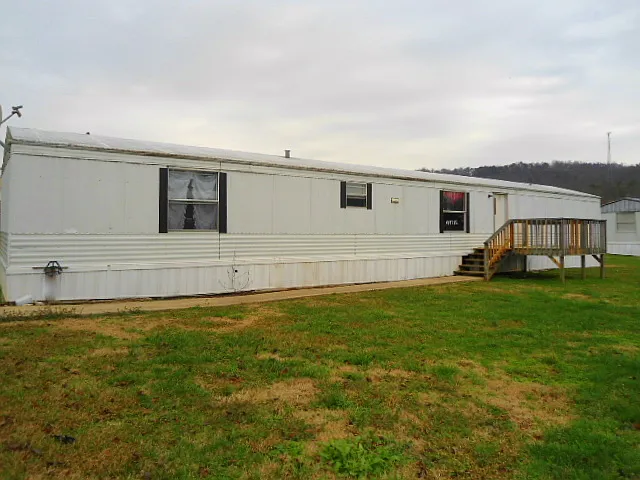 116 Carmen Ln — Photo 6