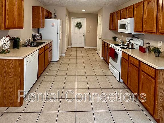 4th image of 1108 N Fair St APT B