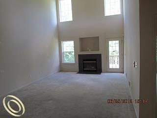 4th image of 219 N Vista