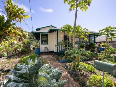 2601 Myrtle St, Honolulu, HI, 96816