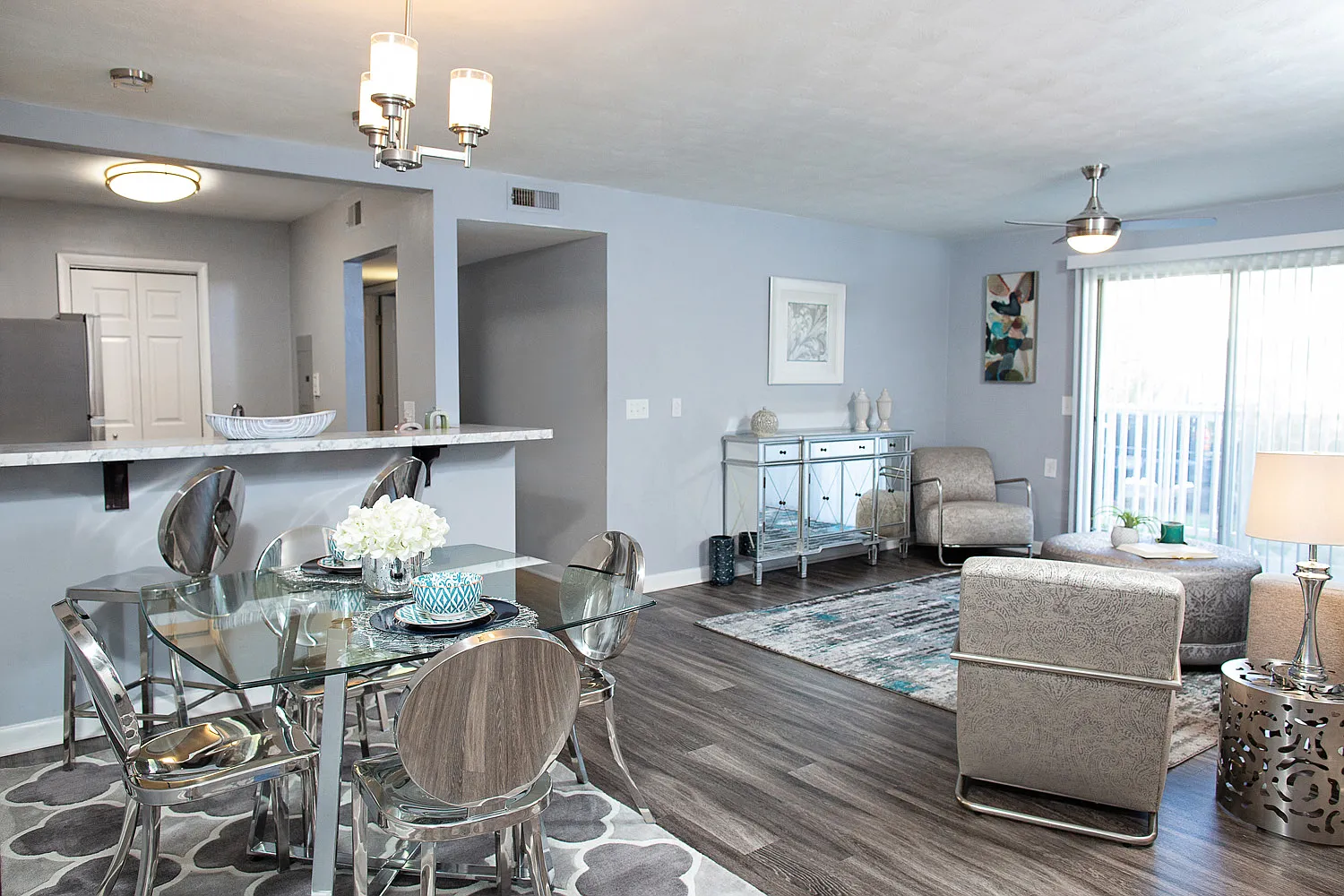 Crabtree Crossing Apartments and Townhomes — Photo 1