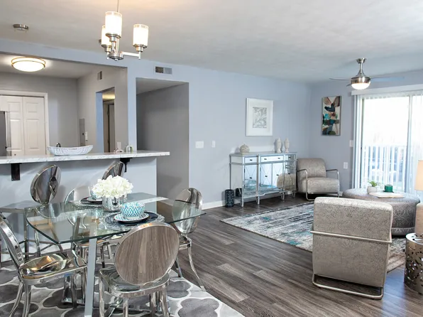 Crabtree Crossing Apartments and Townhomes